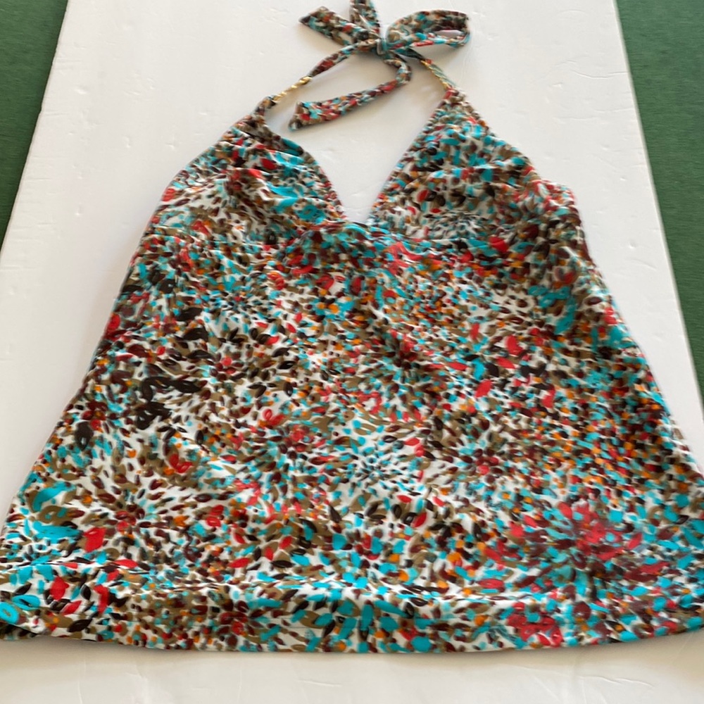Mossimo Halter swim top tankini size medium
Multi Colored
Size: M Mossimo